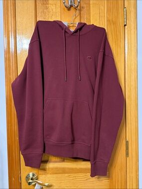 Champion Men's Burgundy Pullover Hoodie